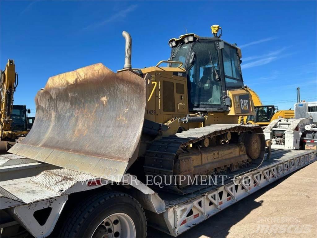 CAT D6K2 بلدوزرات مجنزرة