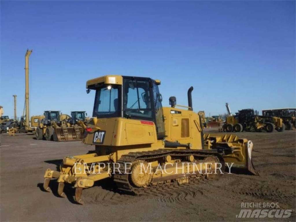 CAT D6K2 ARO بلدوزرات مجنزرة