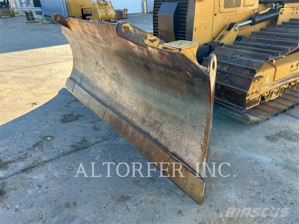 CAT D6K2 LGP بلدوزرات مجنزرة