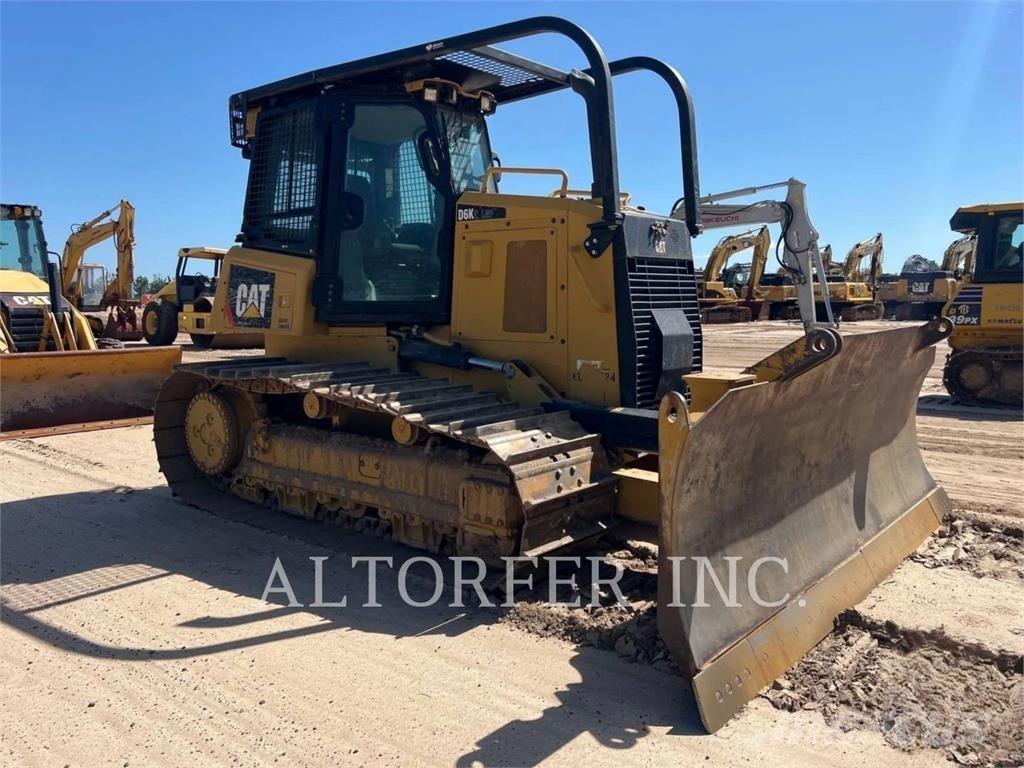 CAT D6K2 LGP بلدوزرات مجنزرة