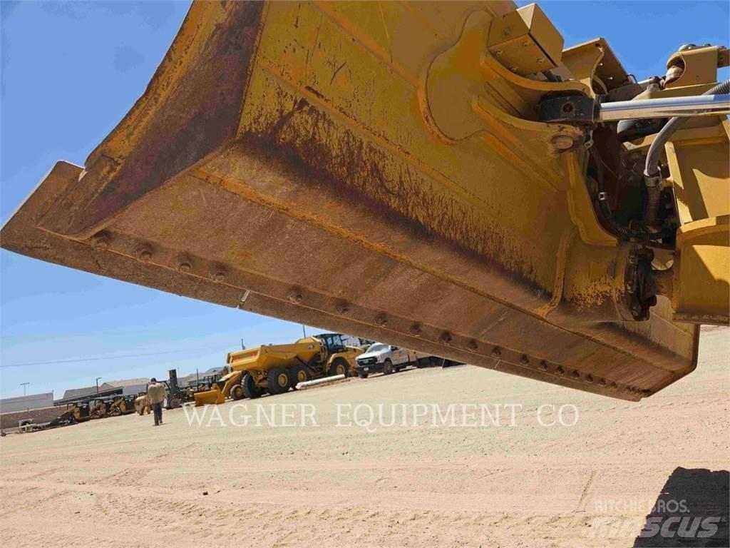 CAT D6K2 XL بلدوزرات مجنزرة