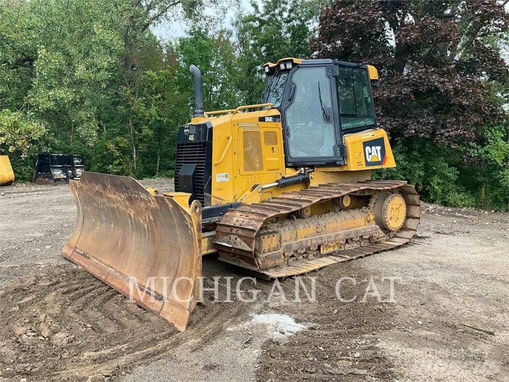 CAT D6K2L AZ24F بلدوزرات مجنزرة