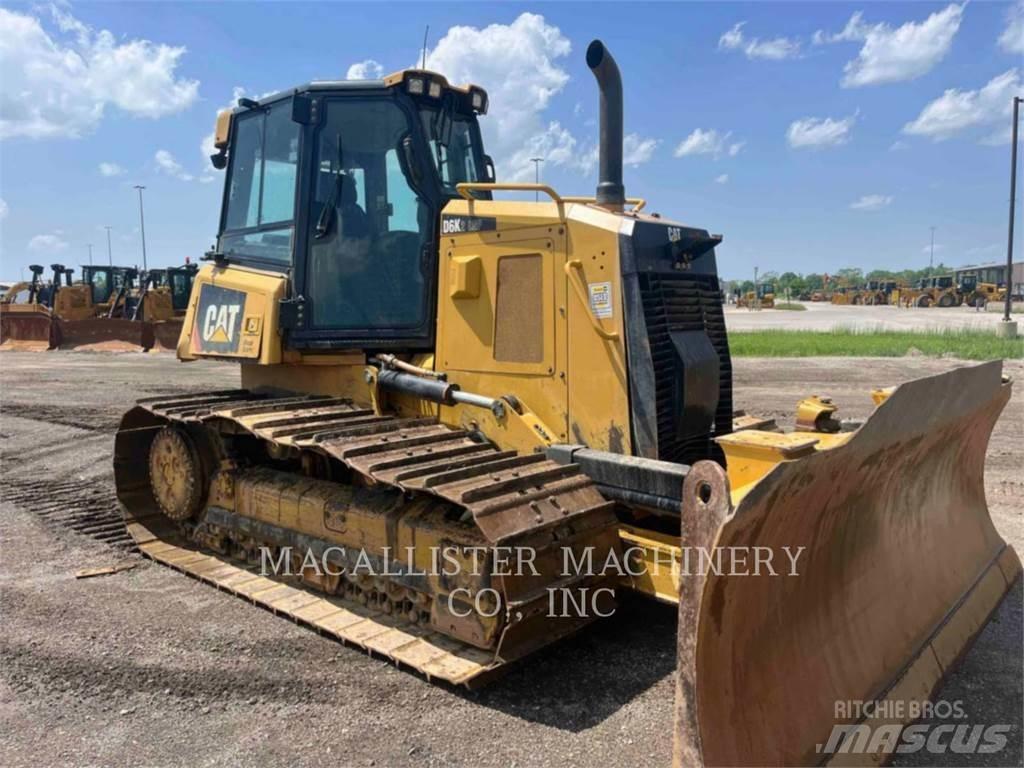 CAT D6K2LGP بلدوزرات مجنزرة