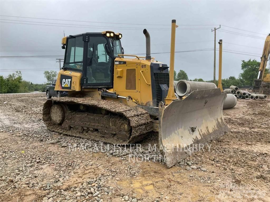 CAT D6K2LGP بلدوزرات مجنزرة