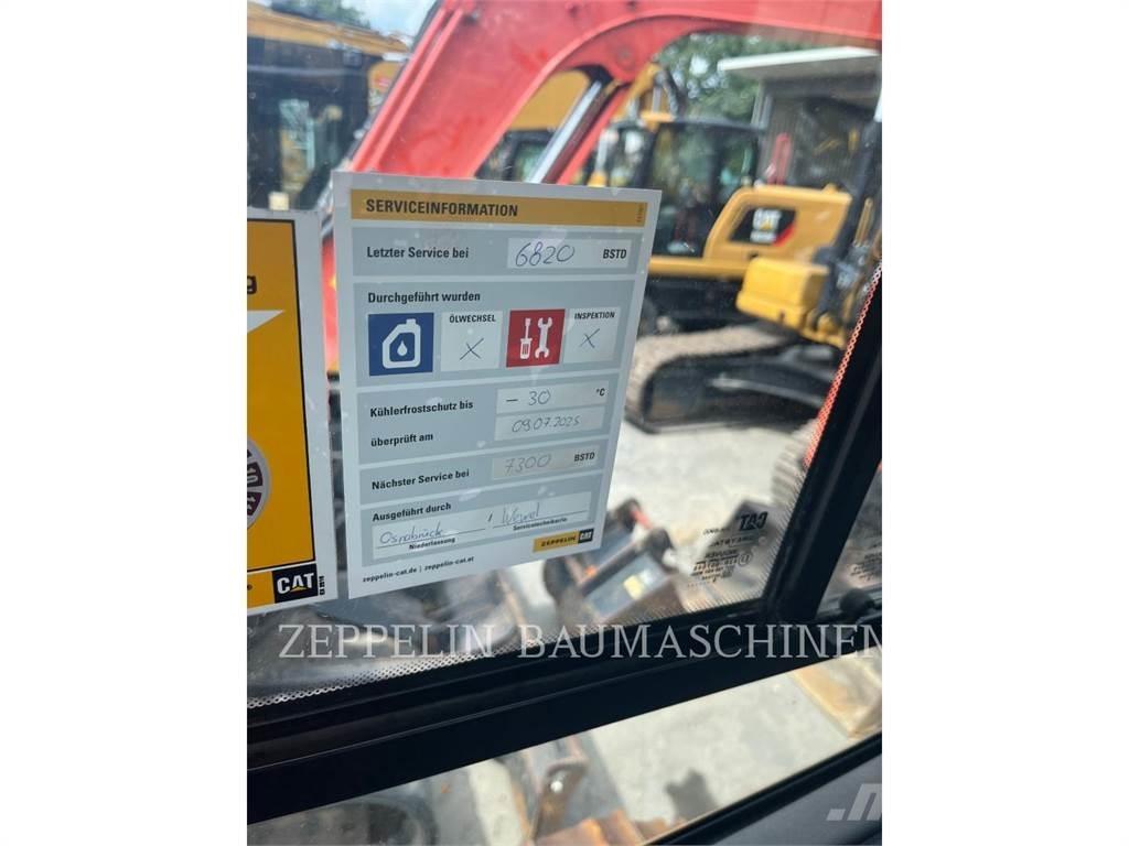 CAT D6K2LGP بلدوزرات مجنزرة