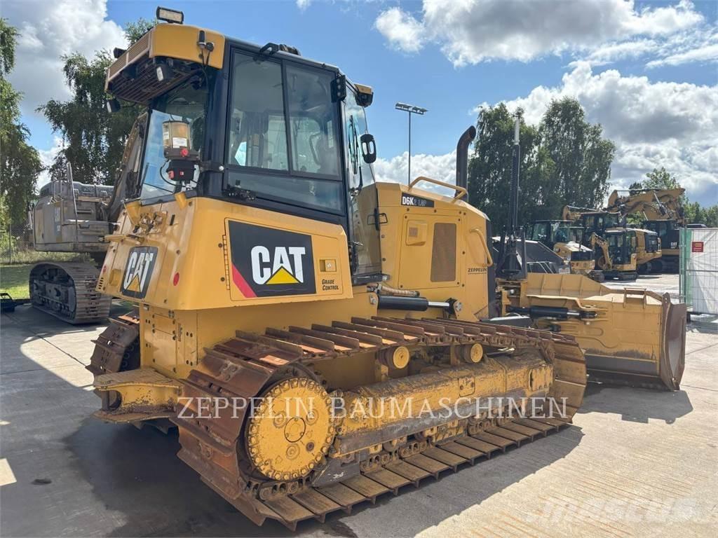 CAT D6K2LGP بلدوزرات مجنزرة