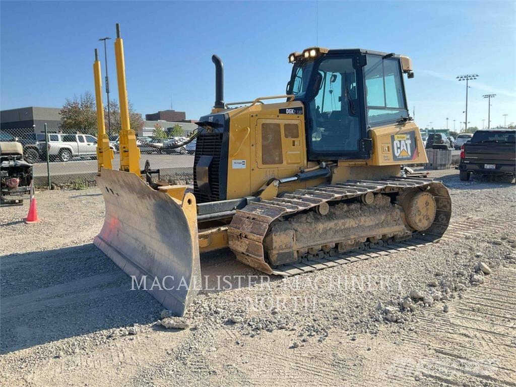 CAT D6K2LGP بلدوزرات مجنزرة