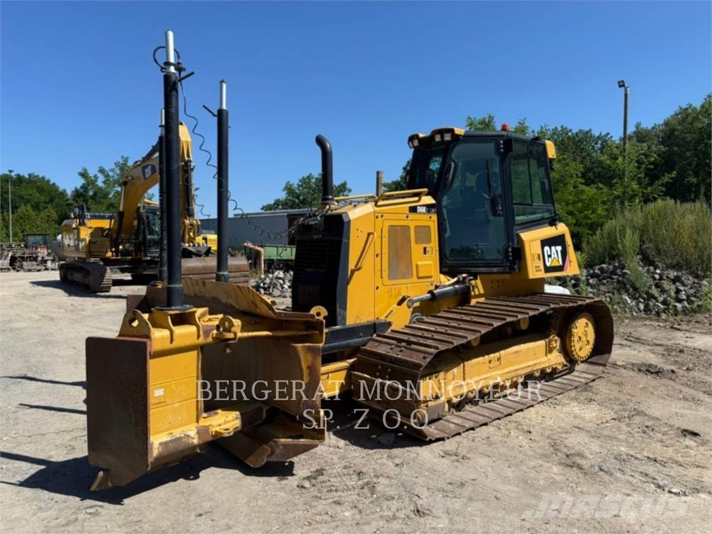 CAT D6K2LGP بلدوزرات مجنزرة