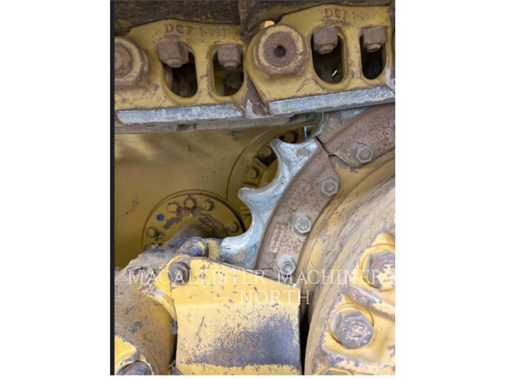 CAT D6K2LGP بلدوزرات مجنزرة