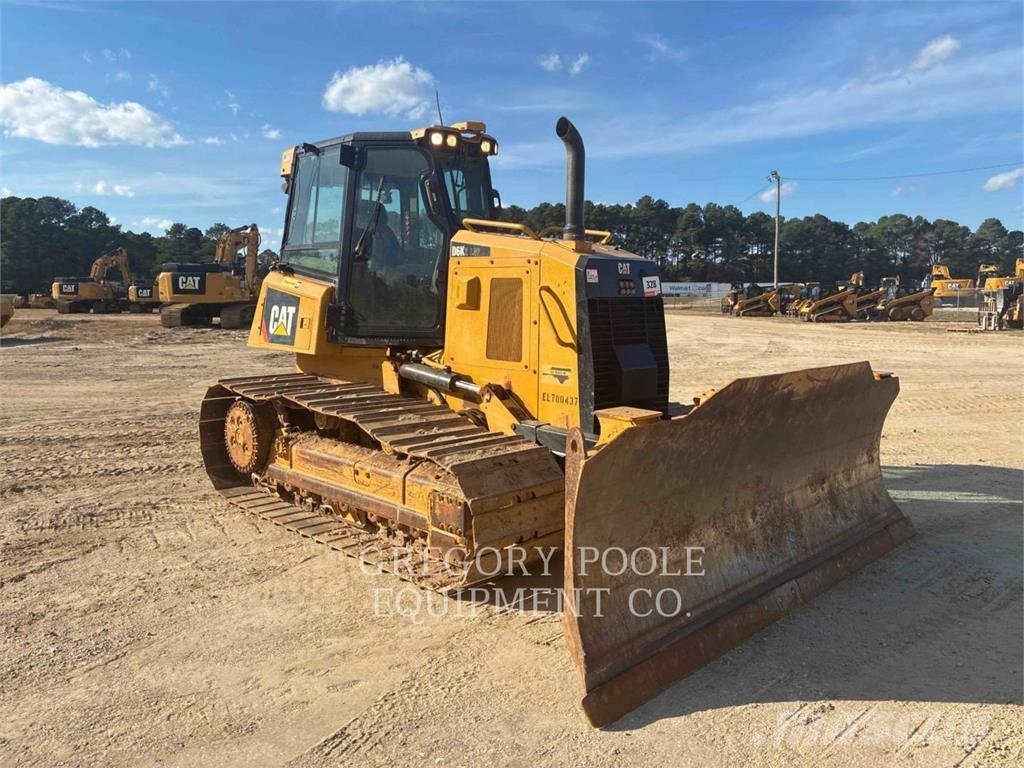 CAT D6K2LGP بلدوزرات مجنزرة