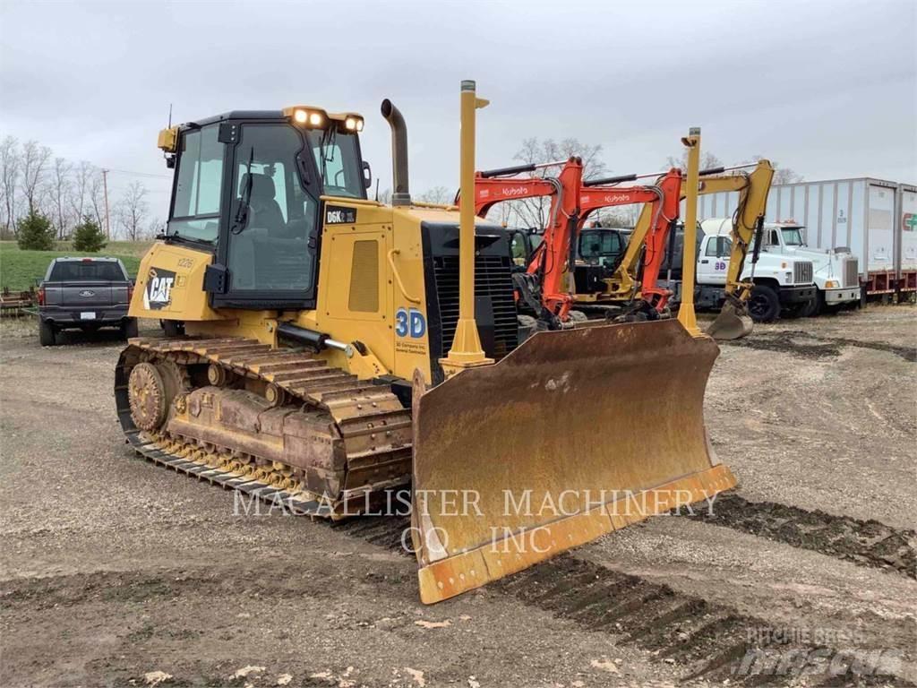 CAT D6K2XL بلدوزرات مجنزرة