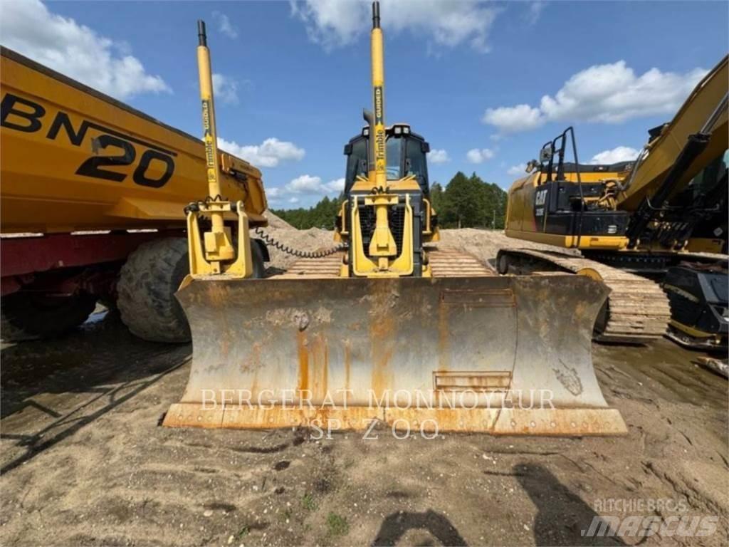 CAT D6KLGP بلدوزرات مجنزرة
