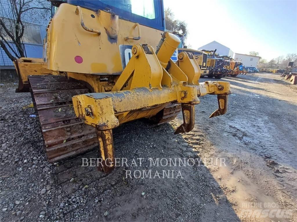 CAT D6KXL بلدوزرات مجنزرة