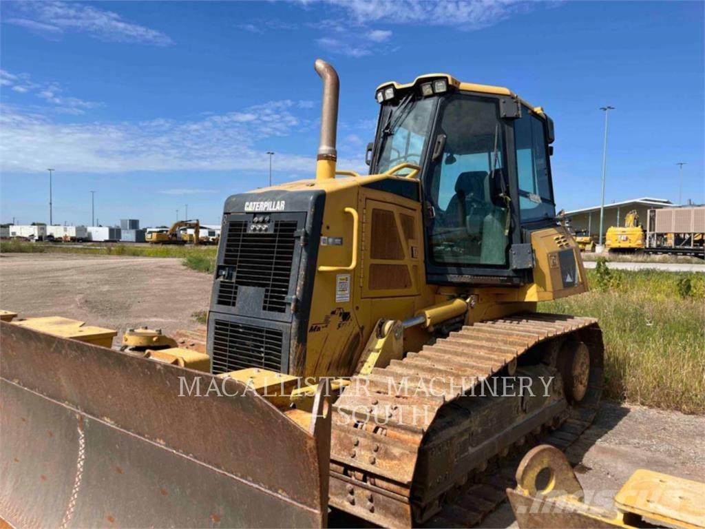 CAT D6KXL بلدوزرات مجنزرة