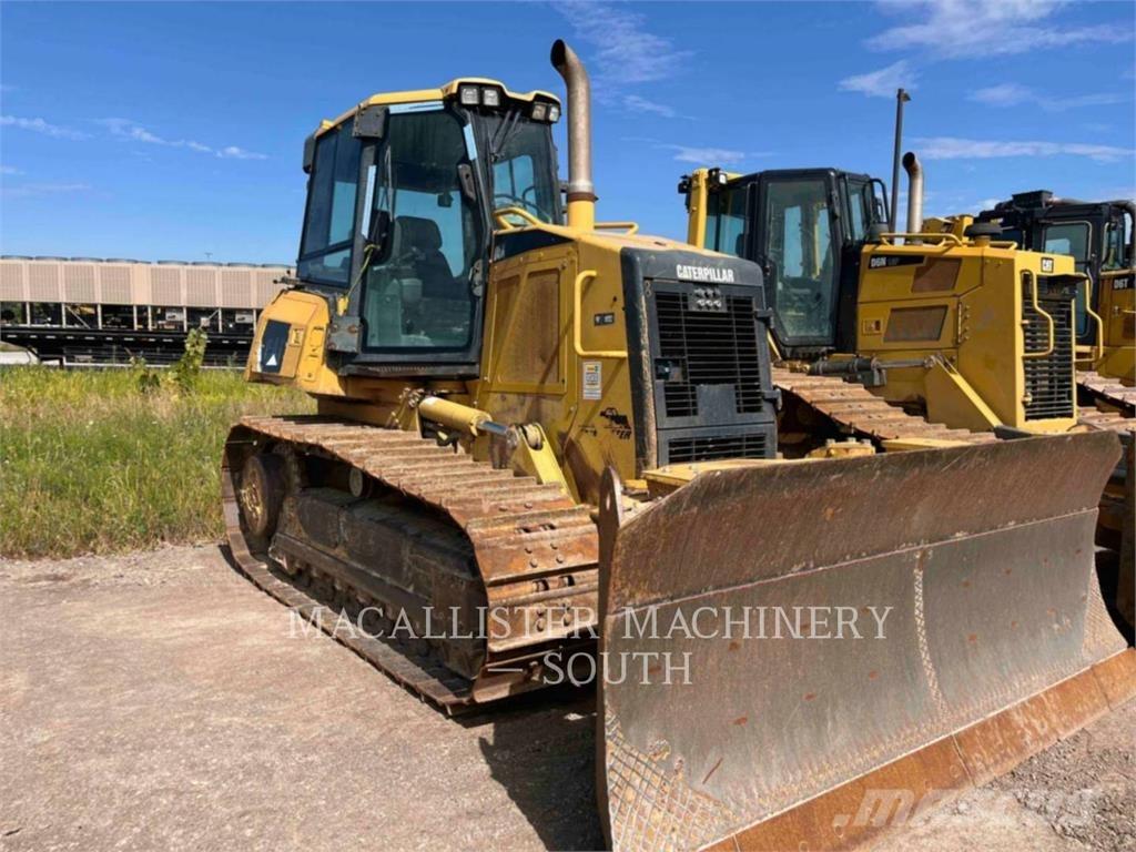 CAT D6KXL بلدوزرات مجنزرة