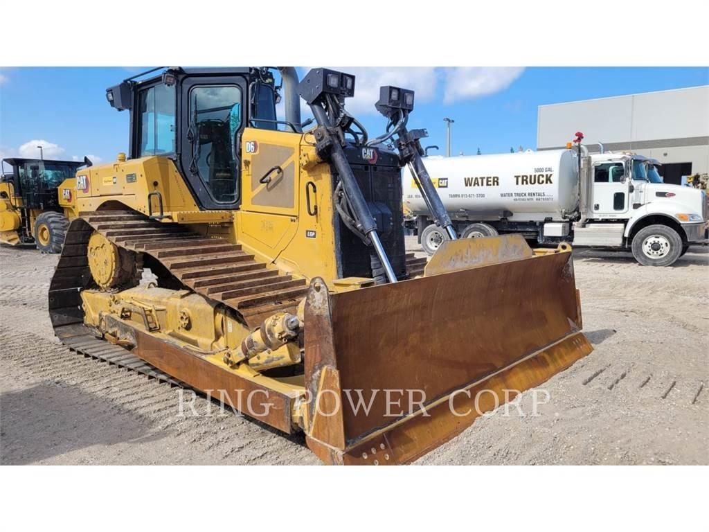 CAT D6LGP بلدوزرات مجنزرة