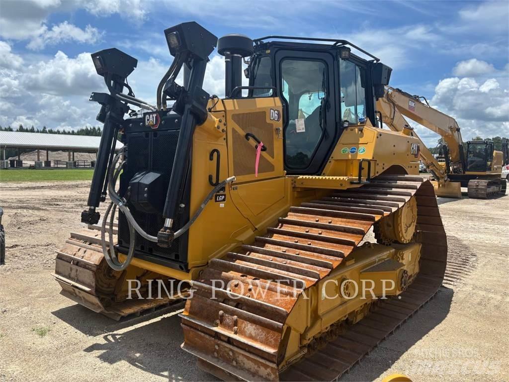 CAT D6LGP بلدوزرات مجنزرة