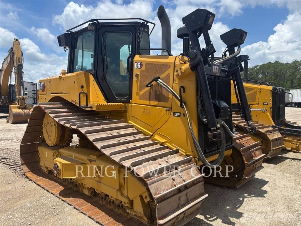 CAT D6LGP بلدوزرات مجنزرة