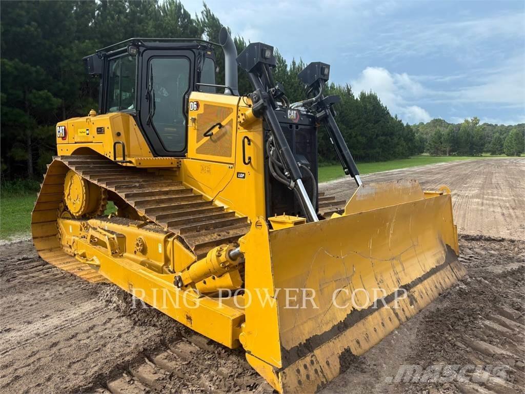 CAT D6LGP بلدوزرات مجنزرة