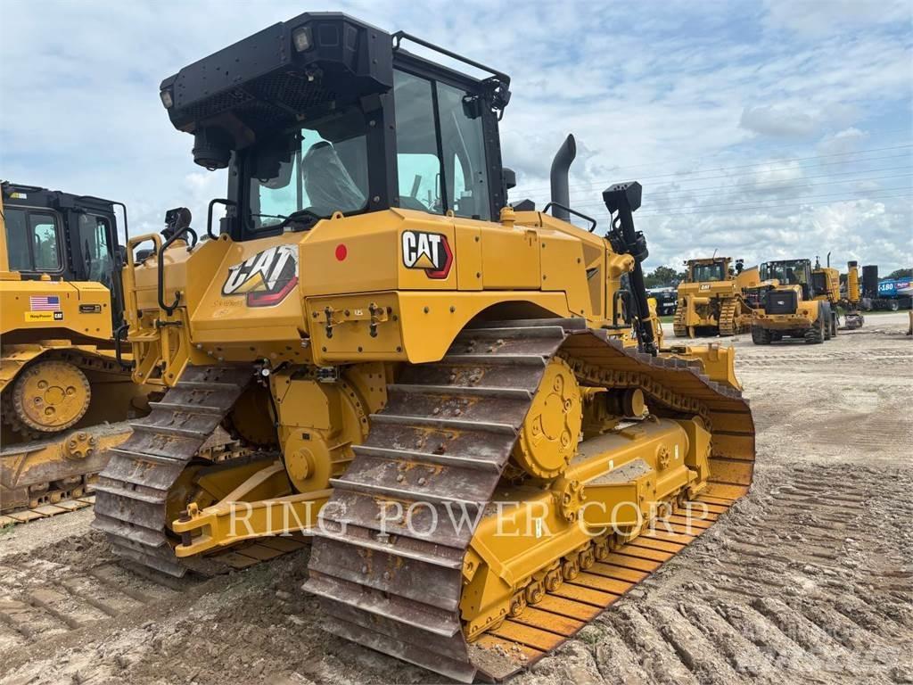 CAT D6LGP بلدوزرات مجنزرة