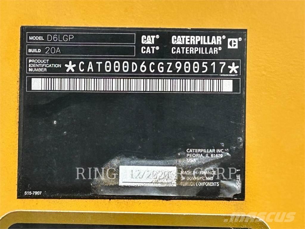 CAT D6LGP بلدوزرات مجنزرة
