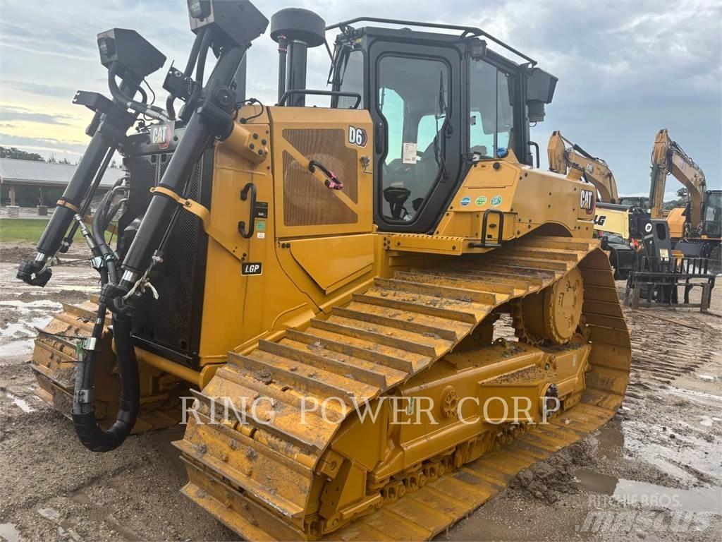 CAT D6LGP بلدوزرات مجنزرة