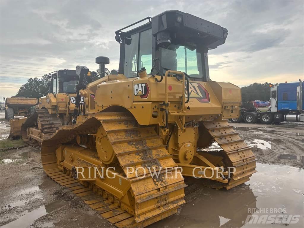 CAT D6LGP بلدوزرات مجنزرة