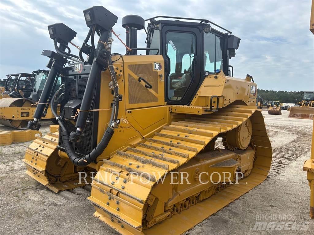 CAT D6LGP بلدوزرات مجنزرة