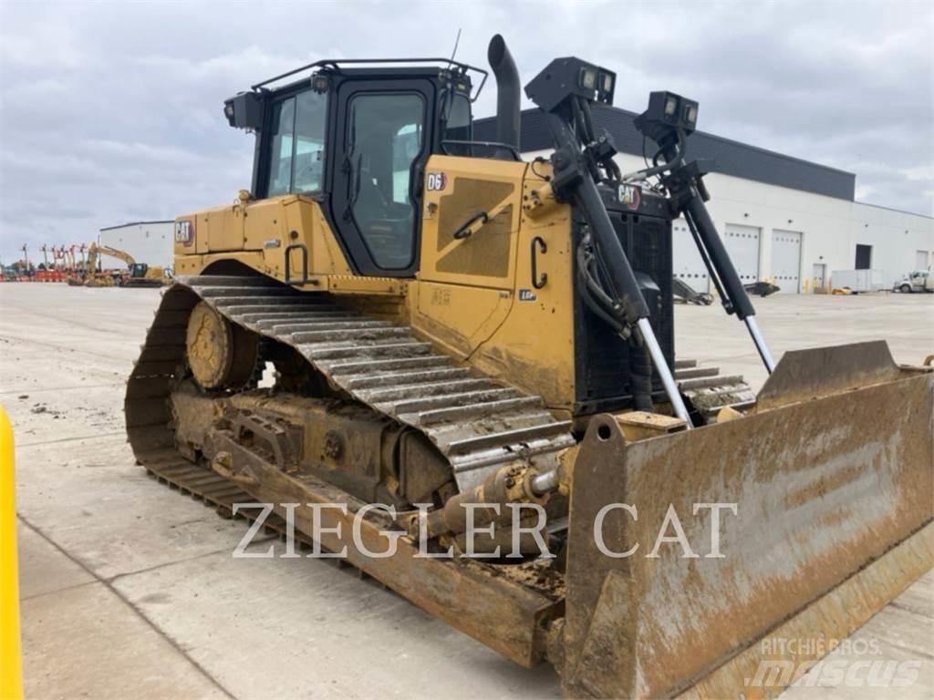 CAT D6LGP بلدوزرات مجنزرة