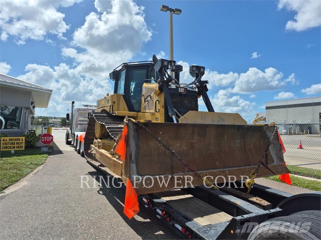 CAT D6LGP بلدوزرات مجنزرة
