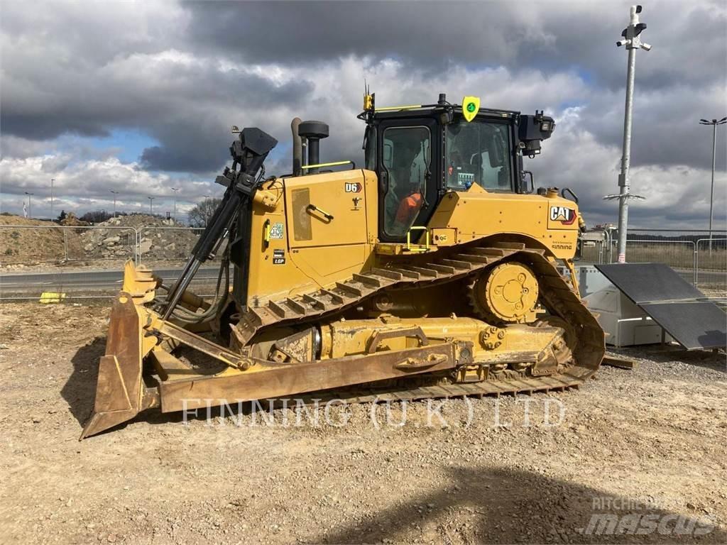 CAT D6LGP36Q بلدوزرات مجنزرة
