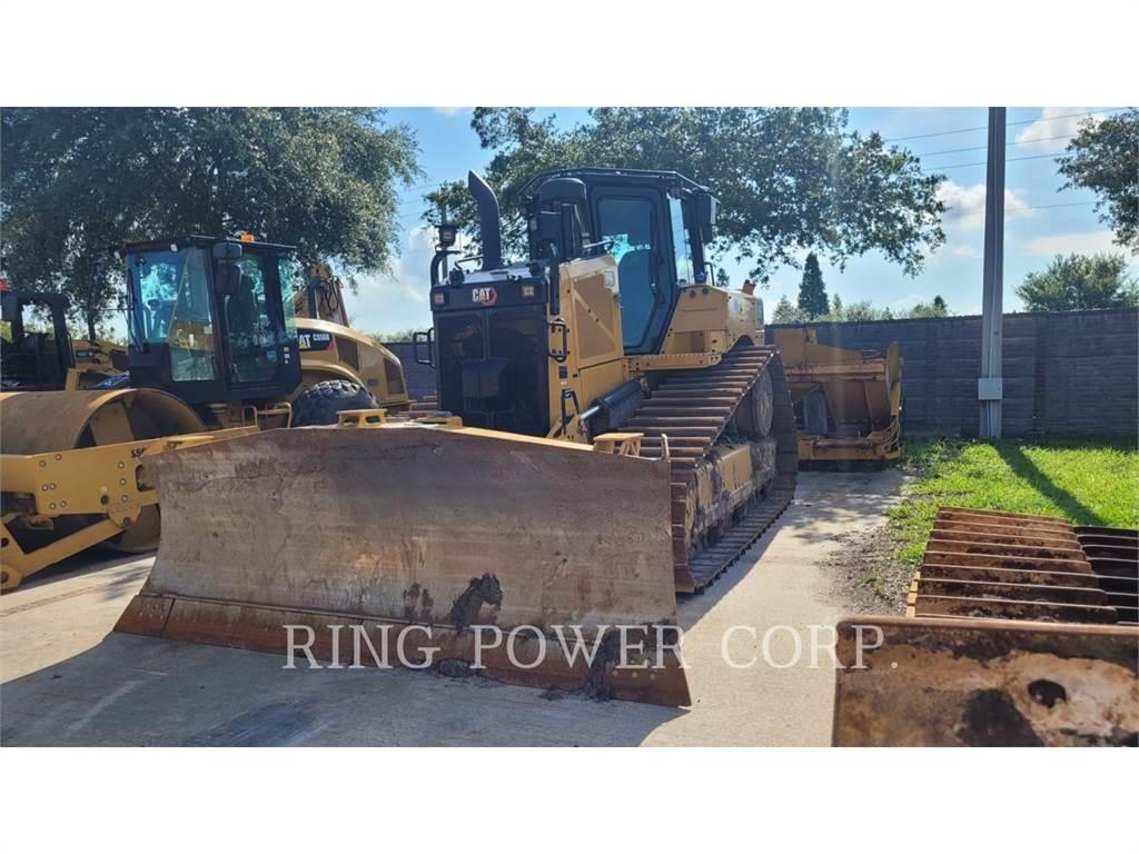 CAT D6LGPVPT بلدوزرات مجنزرة