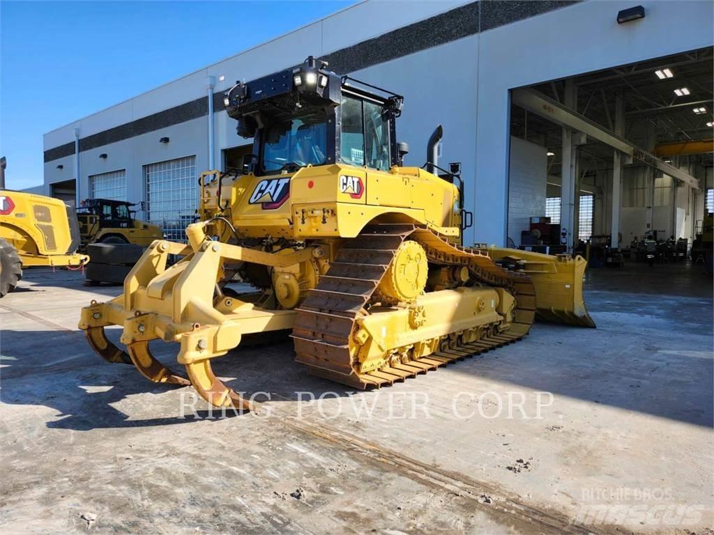 CAT D6LGPVPT بلدوزرات مجنزرة