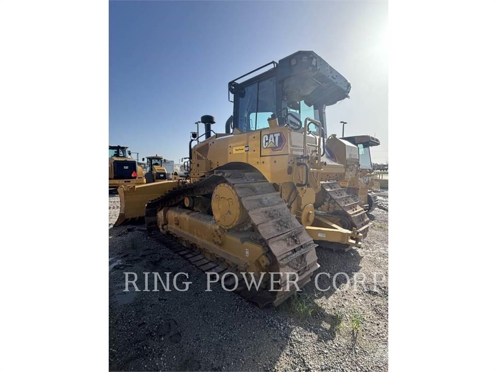 CAT D6LGPVPT بلدوزرات مجنزرة