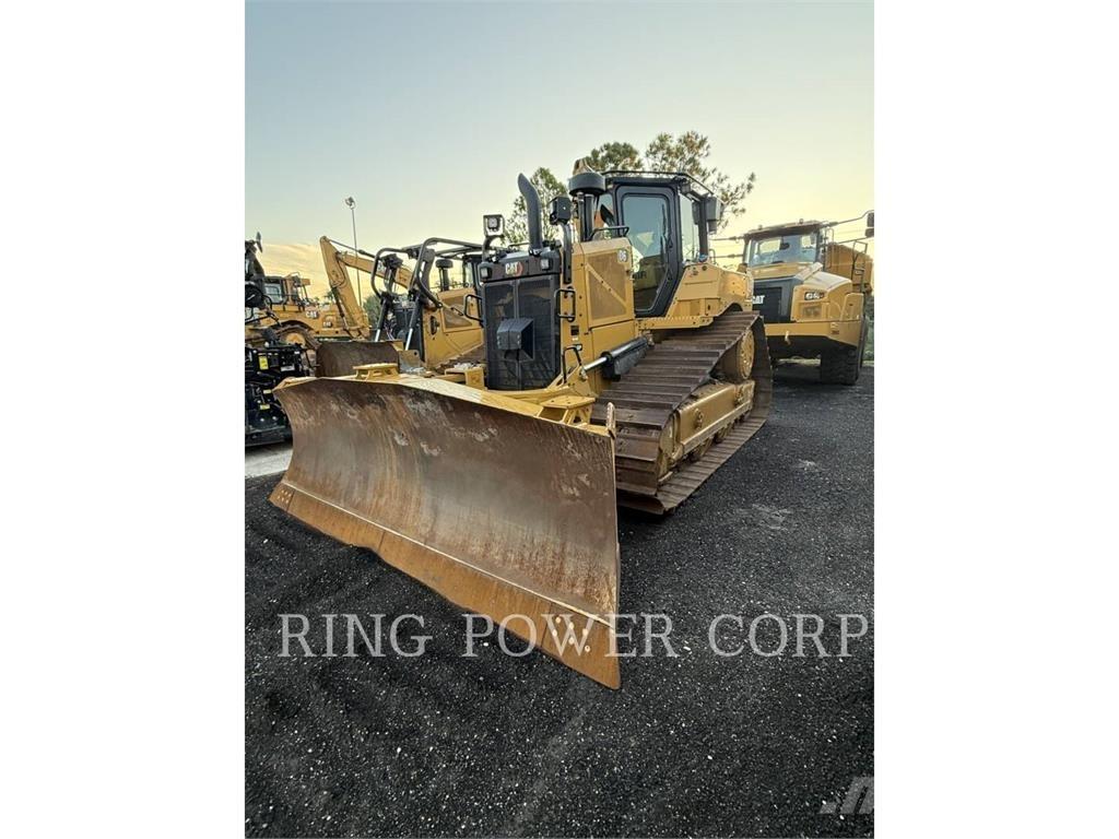 CAT D6LGPVPT بلدوزرات مجنزرة