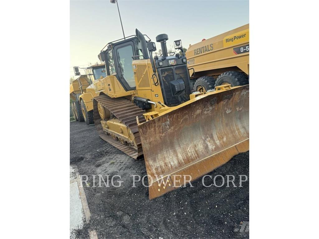 CAT D6LGPVPT بلدوزرات مجنزرة