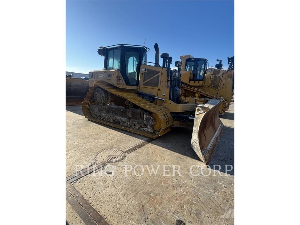CAT D6LGPVPTEW بلدوزرات مجنزرة