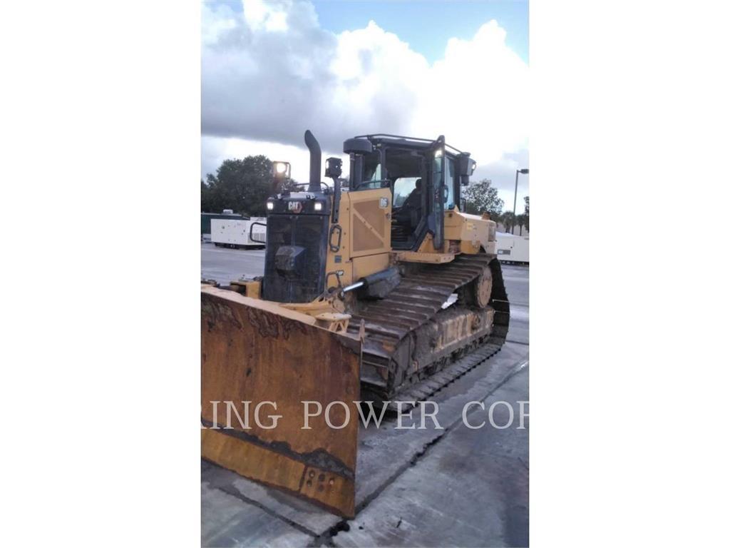 CAT D6LGPVPTEW بلدوزرات مجنزرة