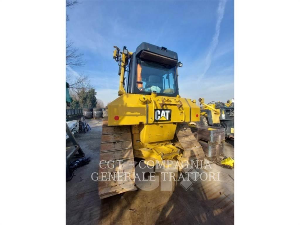 CAT D6N بلدوزرات مجنزرة