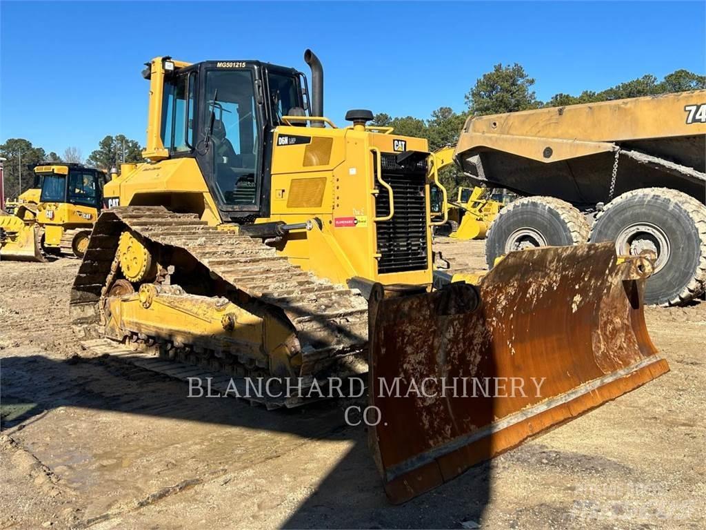CAT D6N L1AA بلدوزرات مجنزرة