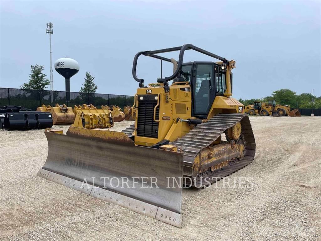 CAT D6N LGP بلدوزرات مجنزرة