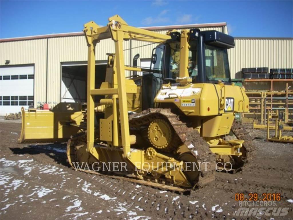 CAT D6N LGP بلدوزرات مجنزرة