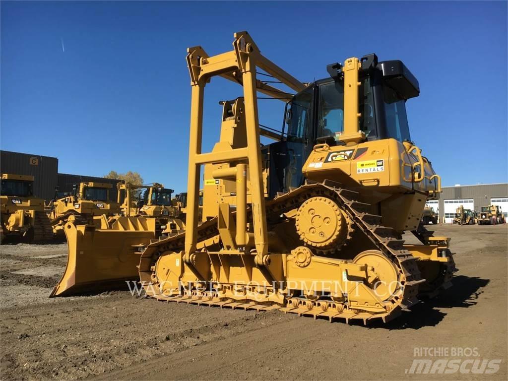 CAT D6N LGP بلدوزرات مجنزرة