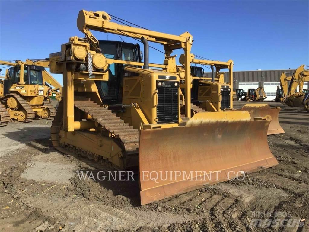 CAT D6N LGP بلدوزرات مجنزرة