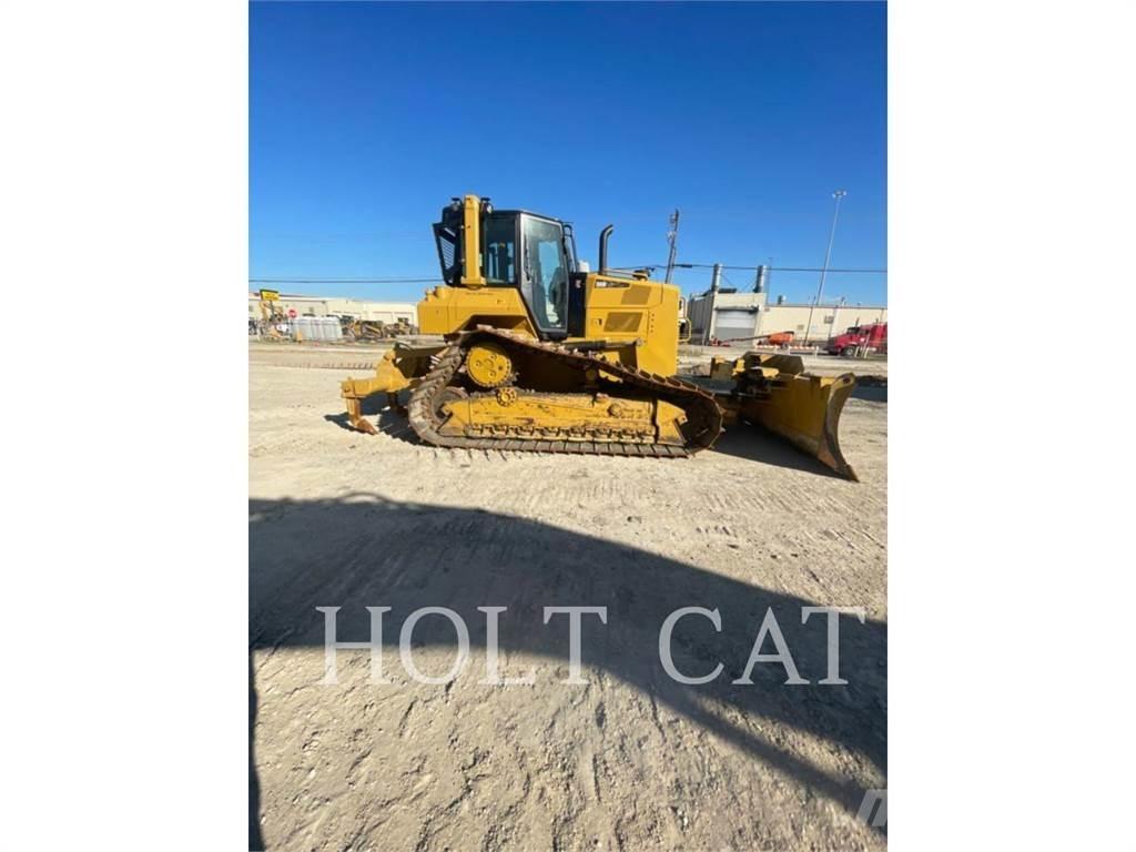 CAT D6N LGP بلدوزرات مجنزرة