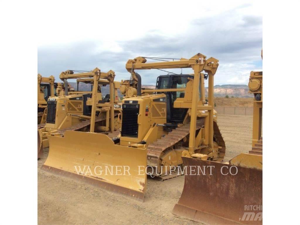 CAT D6N LGP PL بلدوزرات مجنزرة