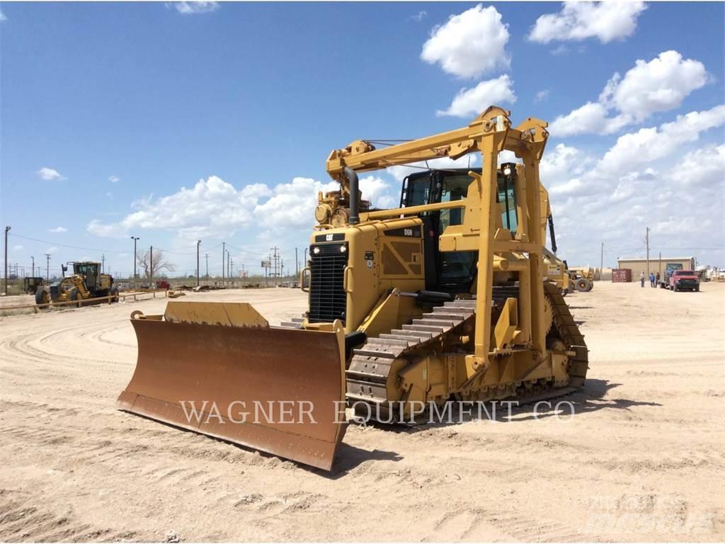 CAT D6N LGP PL بلدوزرات مجنزرة
