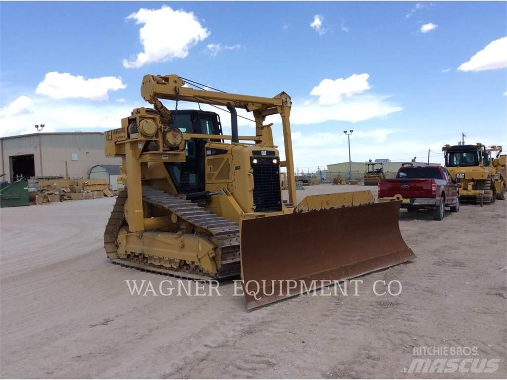 CAT D6N LGP PL بلدوزرات مجنزرة