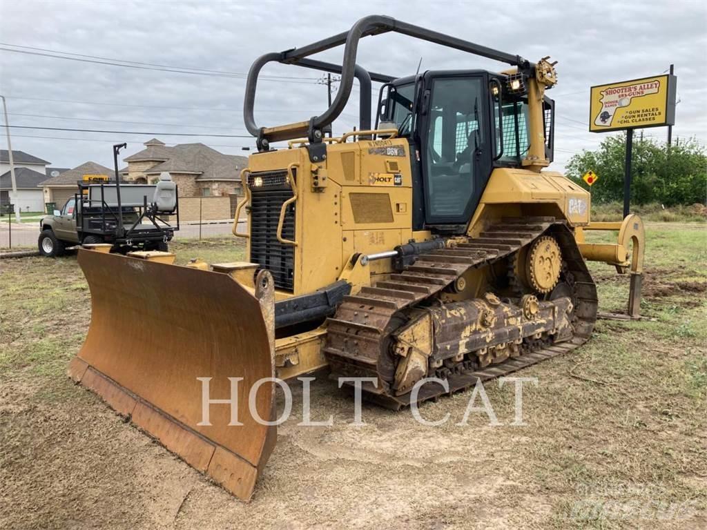 CAT D6N XL بلدوزرات مجنزرة