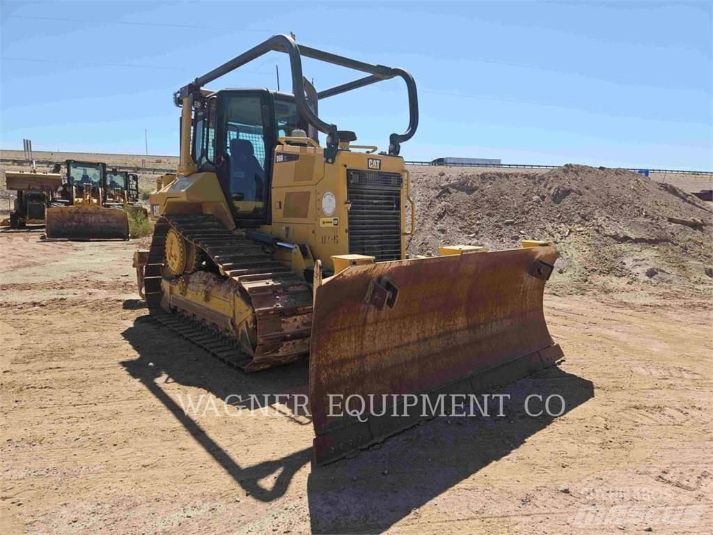 CAT D6N XL بلدوزرات مجنزرة